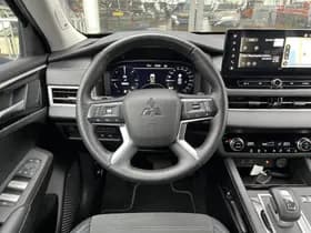 Mitsubishi Outlander thumbnail 22