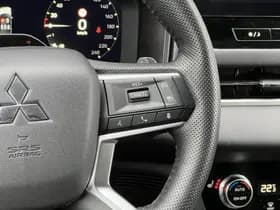 Mitsubishi Outlander thumbnail 24