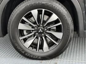 Mitsubishi Outlander thumbnail 28