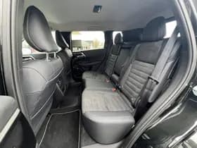 Mitsubishi Outlander thumbnail 8