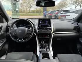 Mitsubishi Eclipse Cross thumbnail 4