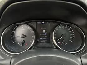 Nissan Qashqai thumbnail 4