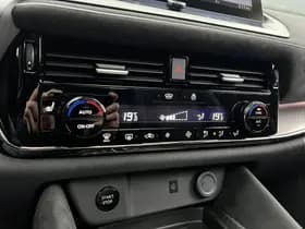 Nissan Qashqai thumbnail 22