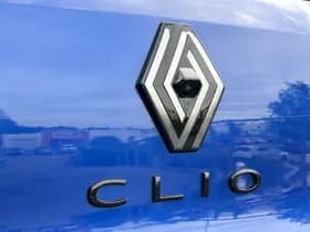 Renault Clio thumbnail 32