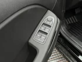 Mitsubishi Colt thumbnail 18