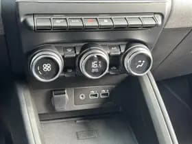 Mitsubishi Colt thumbnail 28