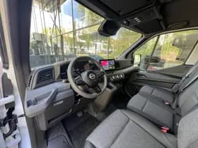 Nissan Interstar thumbnail 3