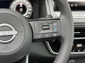 Nissan Qashqai thumbnail 17