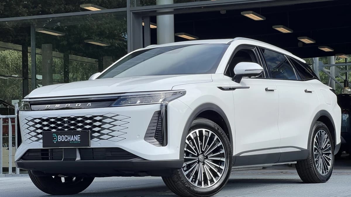 Omoda 9 SHS — foto 1