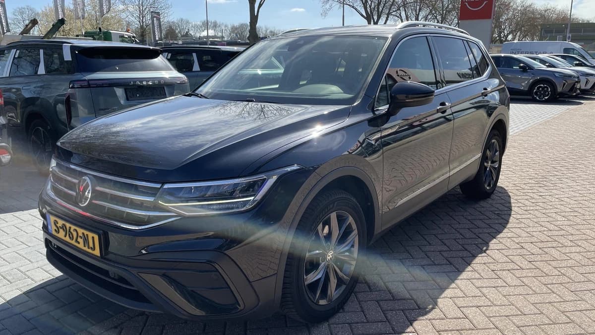 Volkswagen Tiguan — foto 1