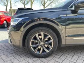 Volkswagen Tiguan thumbnail 3