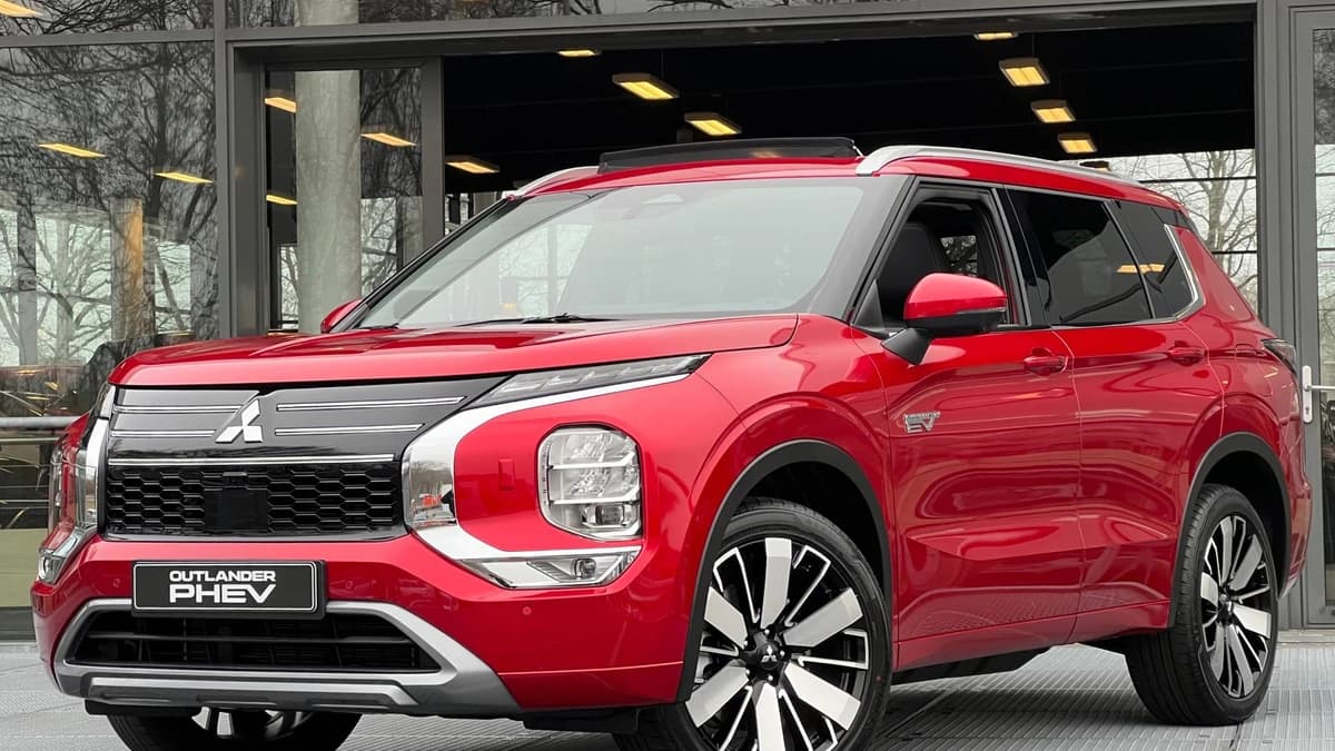 Mitsubishi Outlander — foto 1