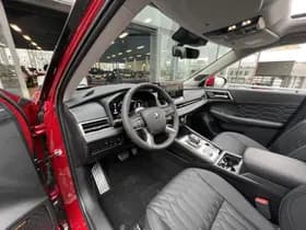 Mitsubishi Outlander thumbnail 36