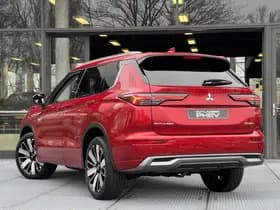 Mitsubishi Outlander thumbnail 6