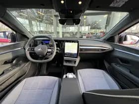 Mitsubishi Eclipse Cross thumbnail 3