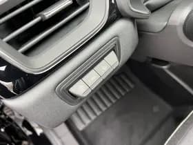 Mitsubishi Grandis thumbnail 29