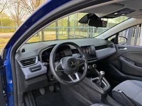 Mitsubishi Colt thumbnail 26