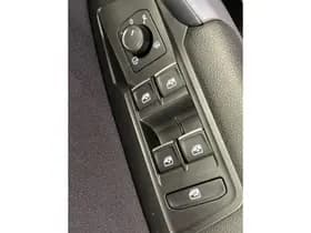 Volkswagen Tiguan thumbnail 23