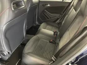 Mercedes-Benz CLA-Klasse thumbnail 40
