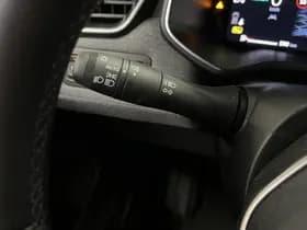 Renault Clio thumbnail 17