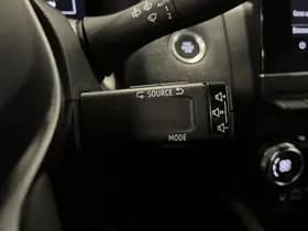 Renault Clio thumbnail 21