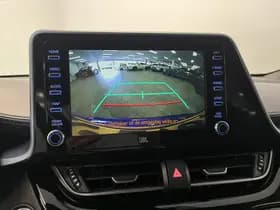 Toyota C-HR thumbnail 12