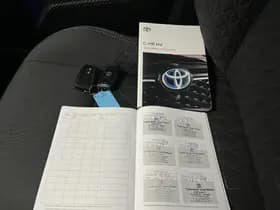 Toyota C-HR thumbnail 17