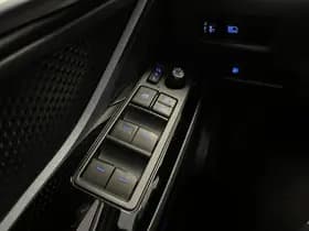 Toyota C-HR thumbnail 22