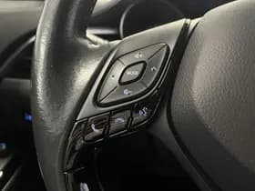 Toyota C-HR thumbnail 23