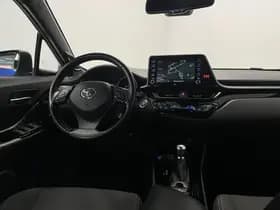 Toyota C-HR thumbnail 30