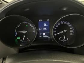 Toyota C-HR thumbnail 4