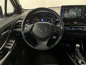 Toyota C-HR thumbnail 32