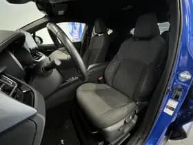 Toyota C-HR thumbnail 7