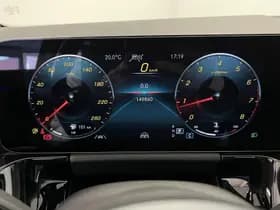 Mercedes-Benz GLA thumbnail 3