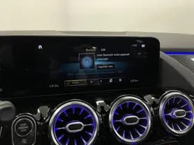 Mercedes-Benz GLA thumbnail 45