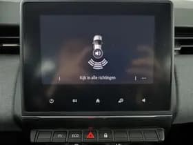 Renault Clio thumbnail 12