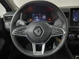 Renault Clio thumbnail 19
