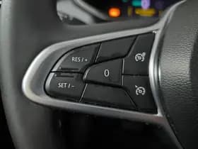 Renault Clio thumbnail 21