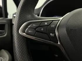 Renault Clio thumbnail 24