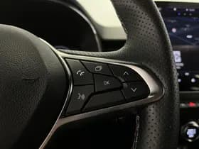 Renault Clio thumbnail 25