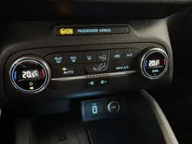 Ford Focus thumbnail 13