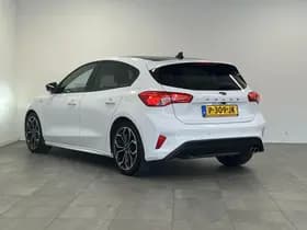 Ford Focus thumbnail 6