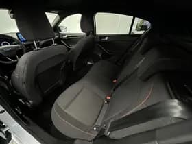 Ford Focus thumbnail 8