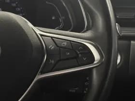 Renault Captur thumbnail 27