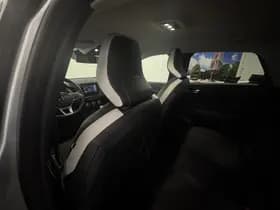 Renault Captur thumbnail 32