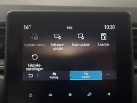 Renault Captur thumbnail 42