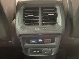 Volkswagen Tiguan thumbnail 32