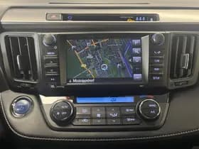 Toyota RAV4 thumbnail 10