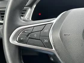 Renault Captur thumbnail 21