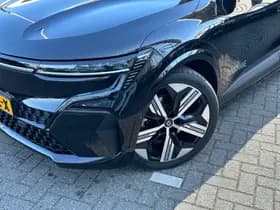 Renault Mégane E-Tech thumbnail 21